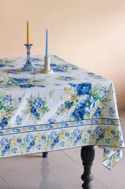 April Cornell Charming Ecru Breakfast Cloth- 4 Seater