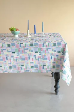 Feast Cotton Table Cover - 8 Seater