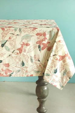 Fluer Table Cover - 6 Seater