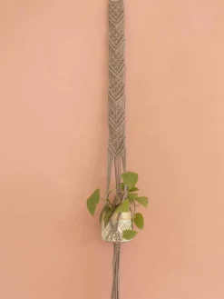 Lace Cable Macrame Wall Planter Holder