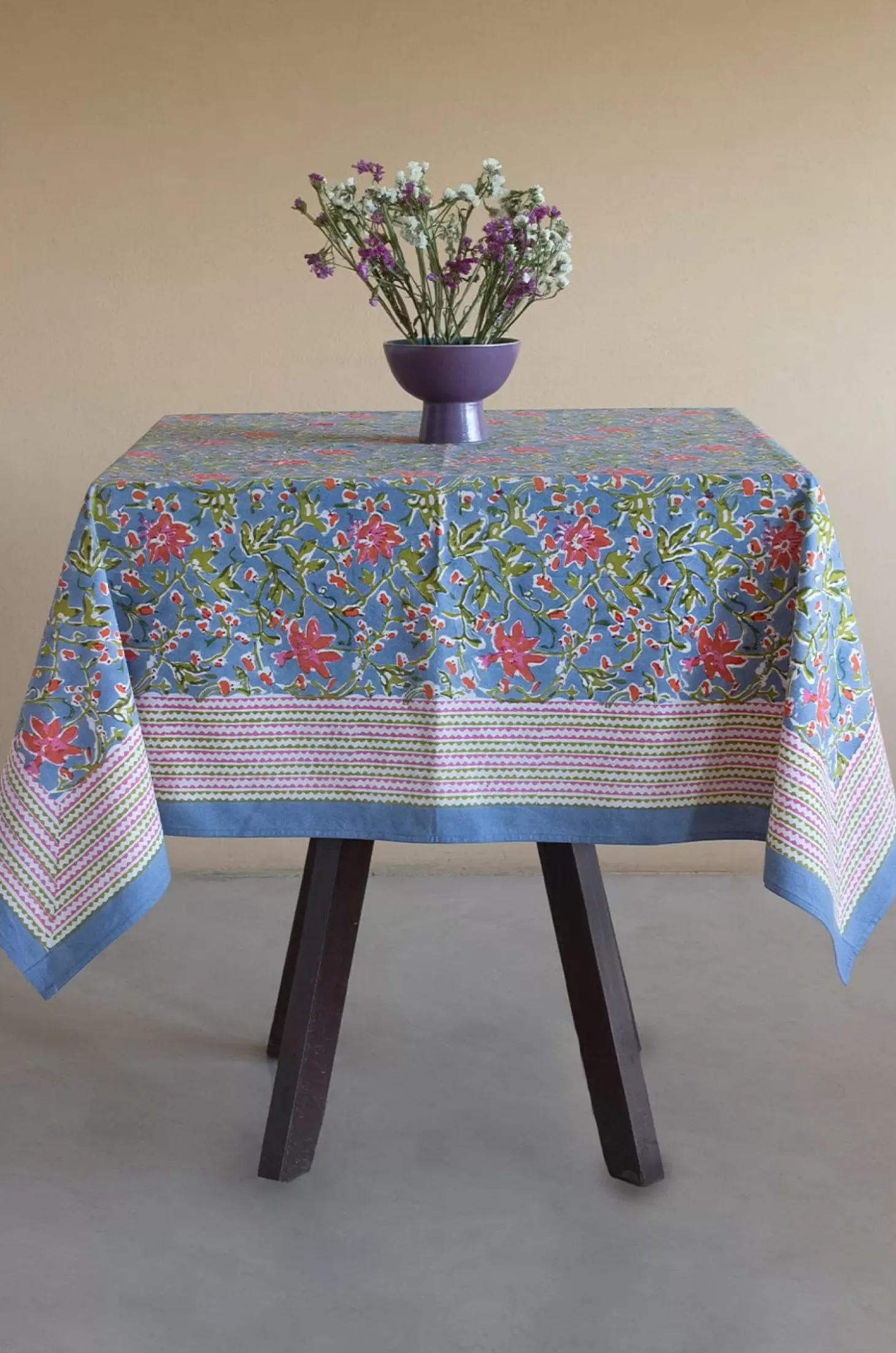 Love In Full Bloom Table Cloth - 4 Seater