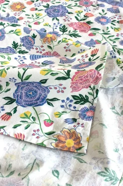 Midsummer Cotton Table Cover - 6 Seater
