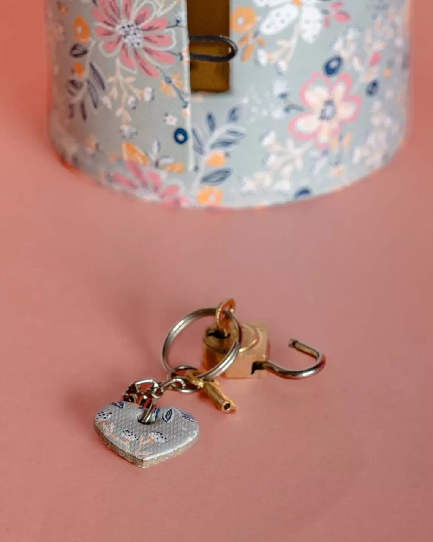 Pearlised Paper Leather Round Piggy Bank - Garden Fog