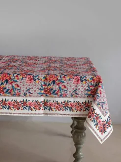 Poppy Petals Table Cover - 6 Seater