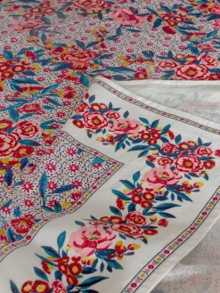 Poppy Petals Table Cover- 8 Seater