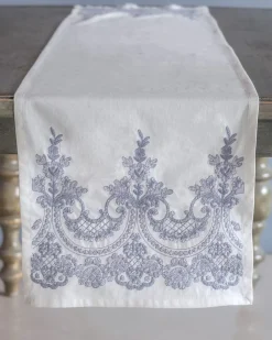 Roshanara Blue Runner