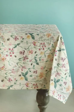 Runa Table Cover - 6 Seater