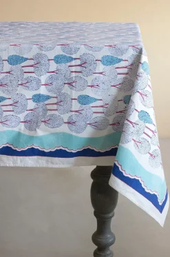 Topiary Garden Table Cloth - 8 Seater