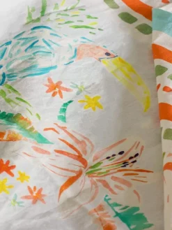 Where The Grass Is Green Table Cover