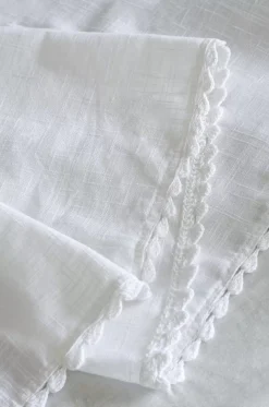 White Prairie Hand Crochet Table Runner